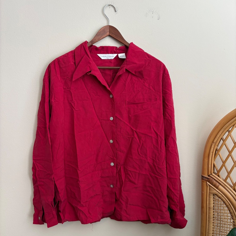 Vtg 90's Casual Corner 100% Silk Loop Collar Red Pointed Boxy Fit Button Down